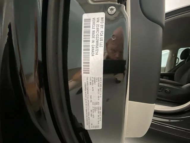 Used 2021 Black Chrysler LX image 27