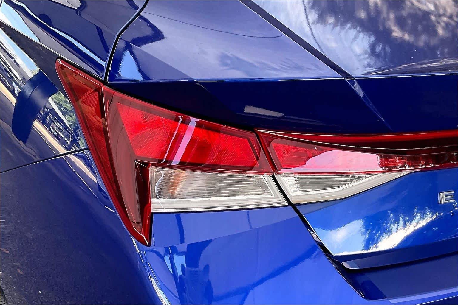 2021 Hyundai Elantra SEL - Photo 28