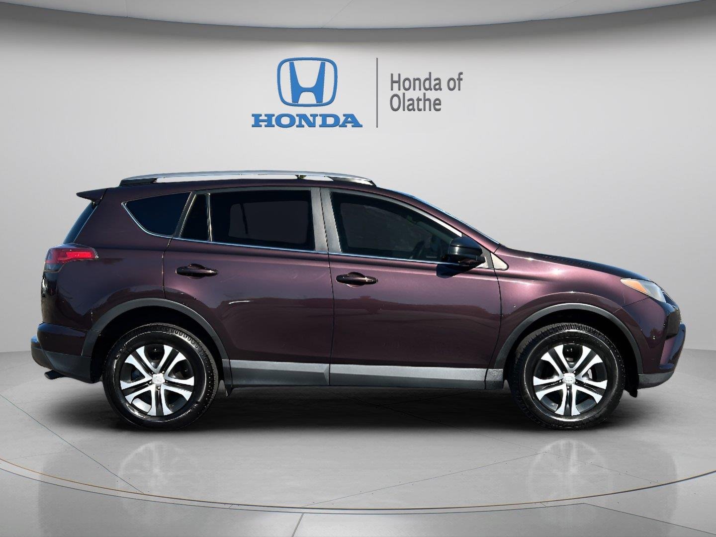 Used 2017 Toyota RAV4 LE with VIN 2T3ZFREV2HW347903 for sale in Kansas City