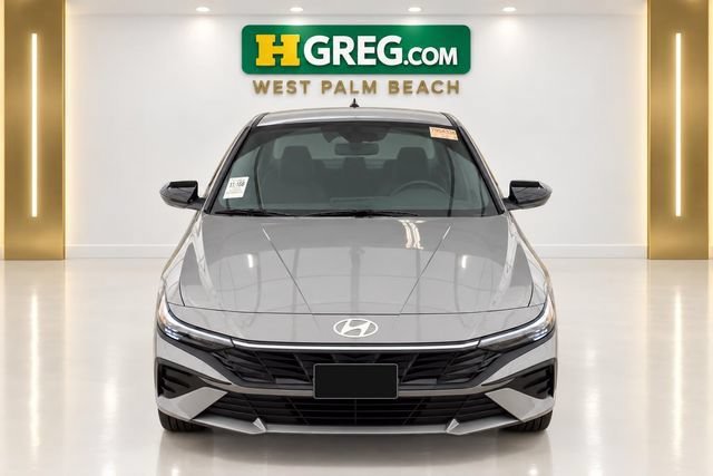 Used 2026 Fluid Metal Hyundai SEL Sport image 4