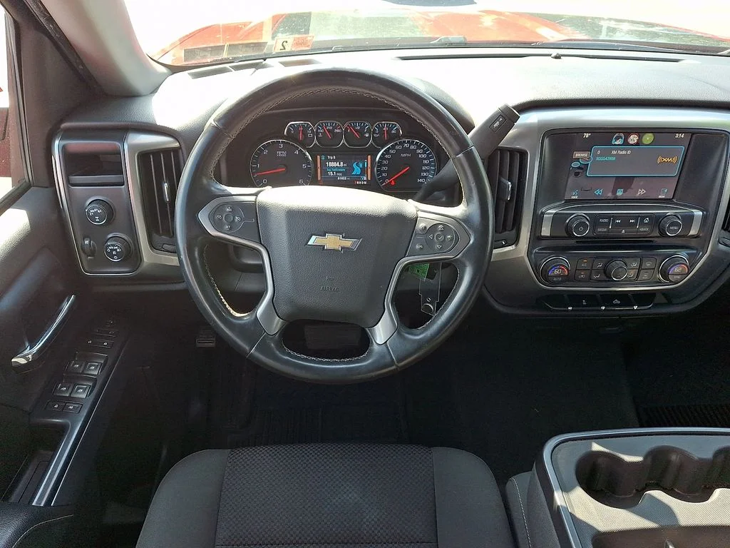 Used 2014 Red Chevrolet LT image 10
