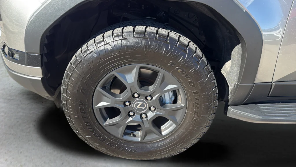 Used 2024 Silver Lexus 550 Overtrail+ image 17