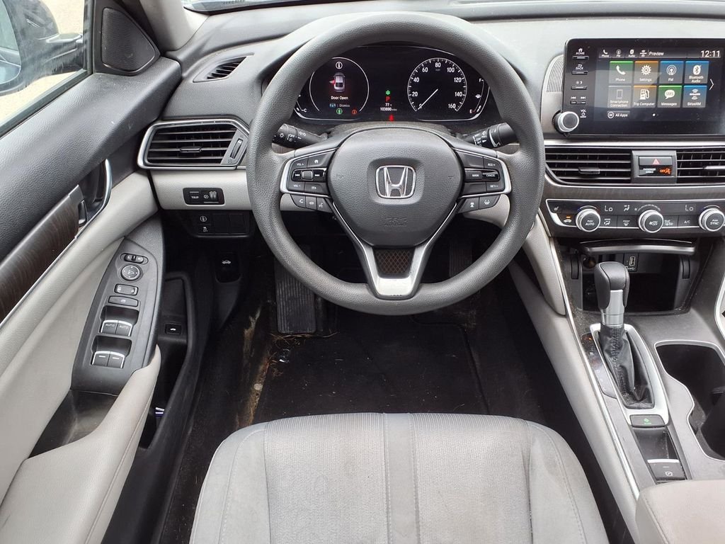 Used 2018  Honda EX image 10