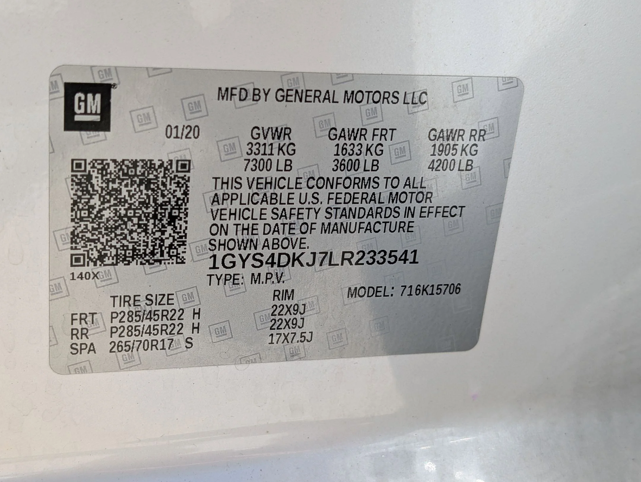 Used 2020 Crystal White Tricoat Cadillac Platinum image 34