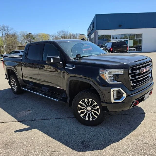 2019 GMC Sierra 4WD Crew Cab Standard Box AT4's photo