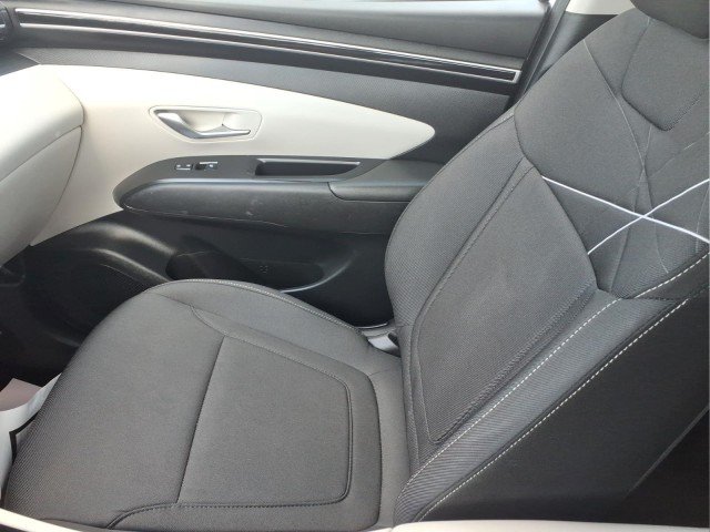 Used 2022 Quartz White Hyundai SEL image 17