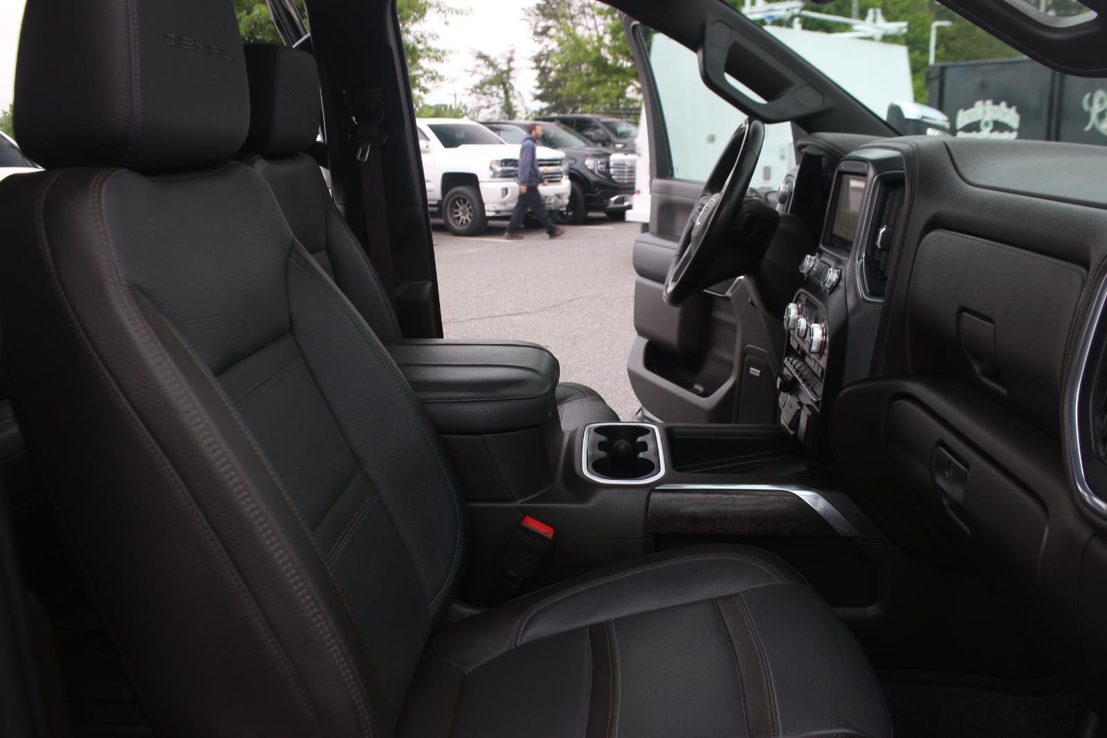 Used 2023 Ebony Twilight Metallic GMC Denali image 39