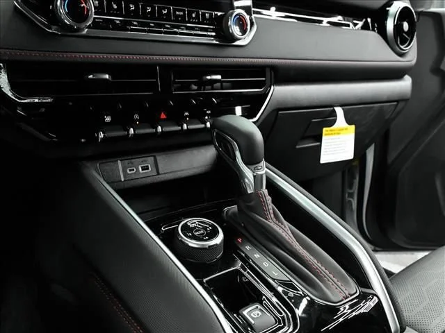 2026 Chevrolet Colorado Z71 - Photo 24