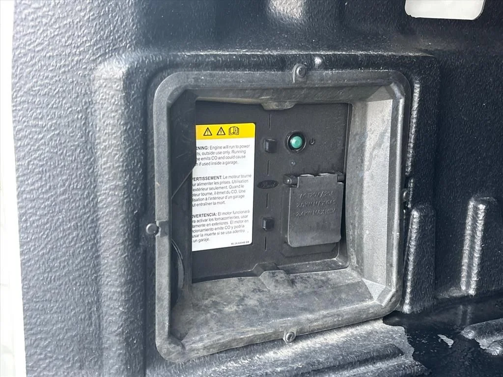 Used 2024 Avalanche Ford Lariat image 8