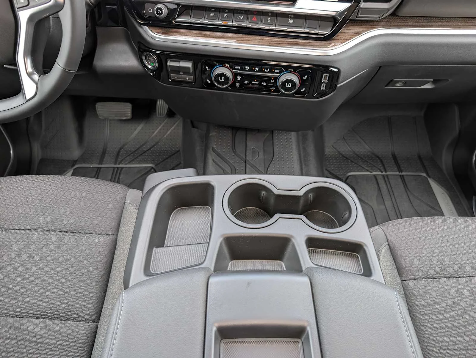 2026 Chevrolet Silverado 1500 RST - Photo 14