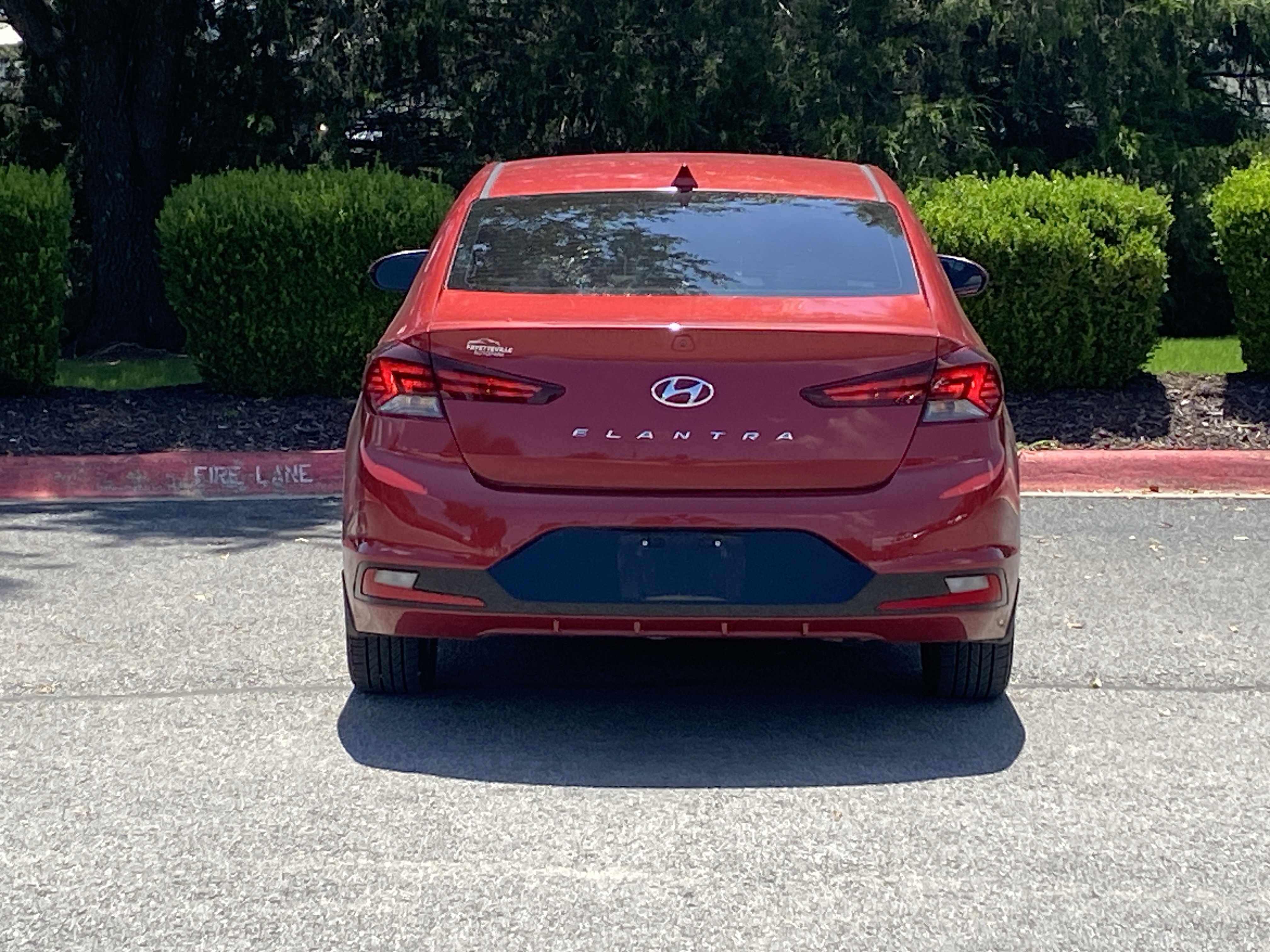 Used 2019 Scarlet Red Hyundai SEL image 5