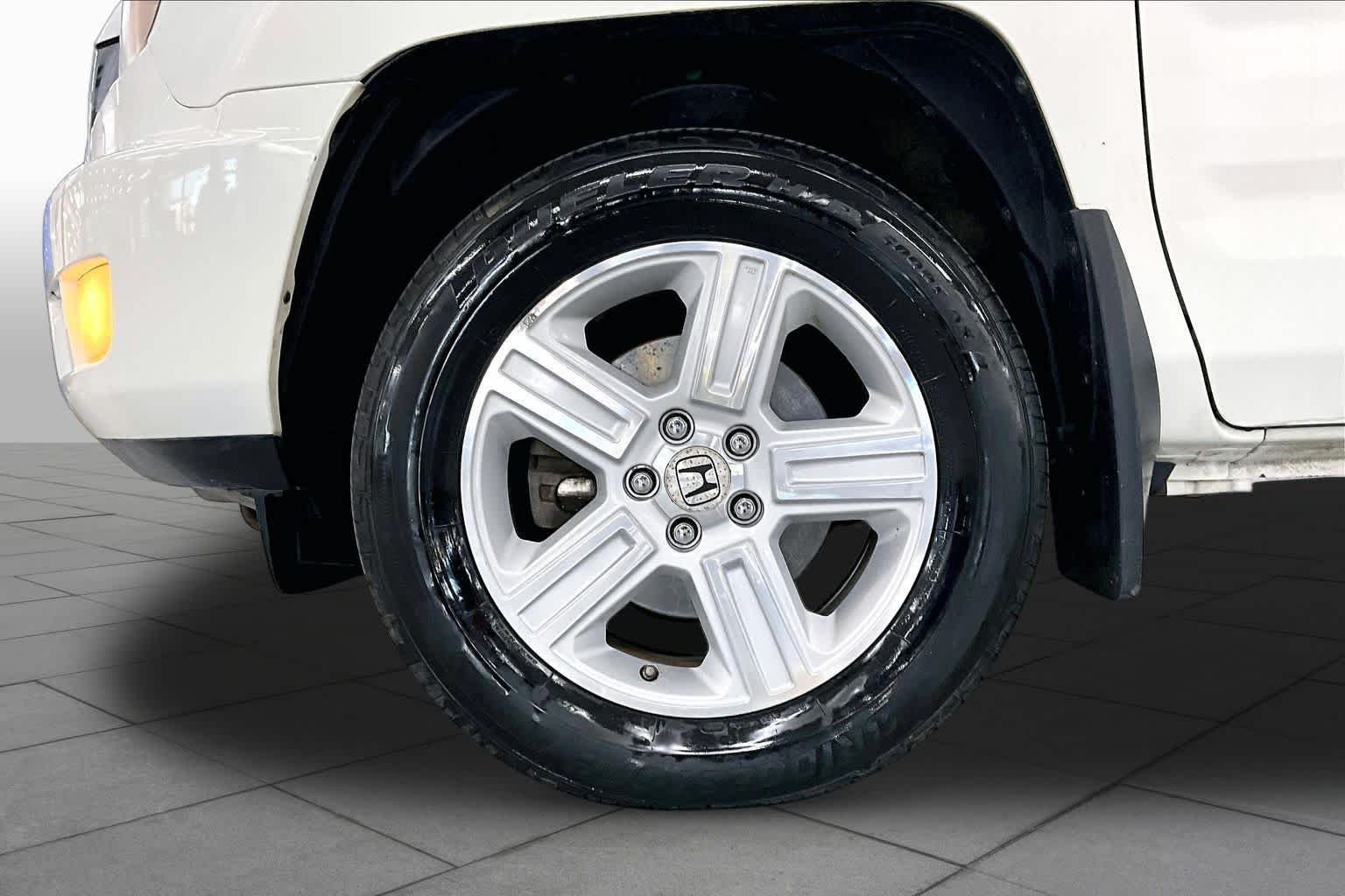 Used 2014  Honda RTL image 10