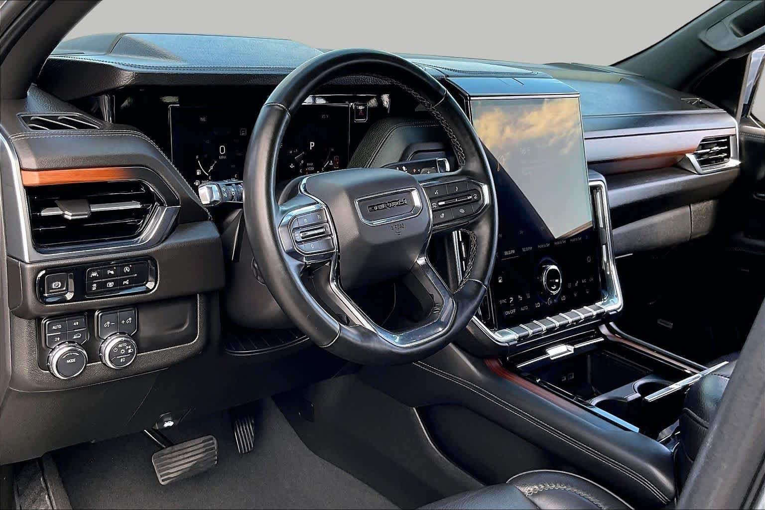 Used 2025 Sterling Metallic GMC Denali image 16