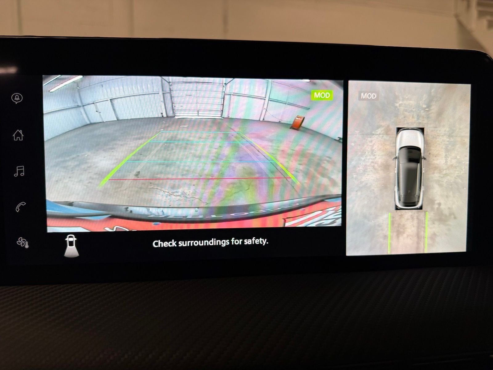 Used 2025 White Nissan SR image 11