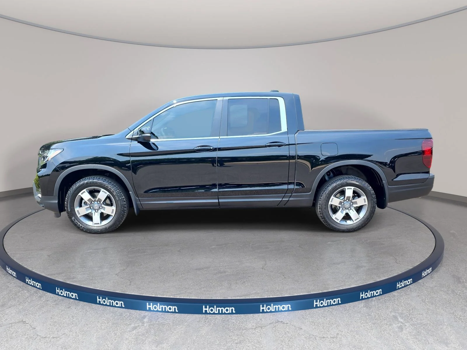 Certified Used 2026 Crystal Black Pearl Honda RTL image 9