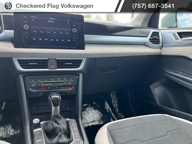 New 2026 Gray Volkswagen 1.5T SE image 32