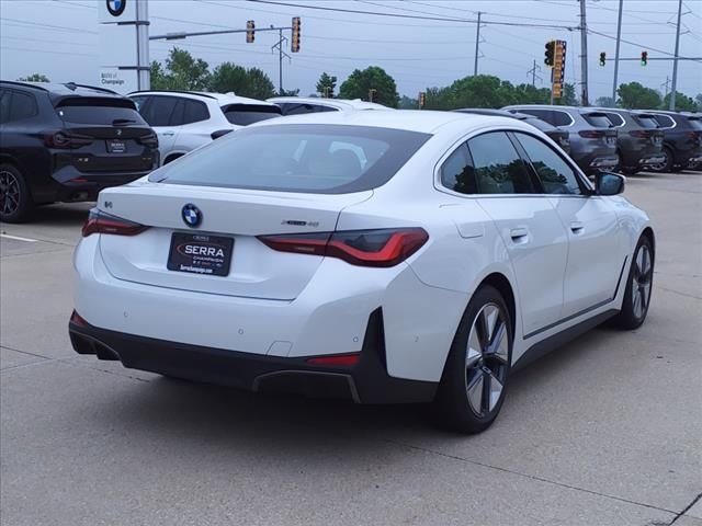 Used 2024 Mineral White Metallic BMW xDrive40 image 13