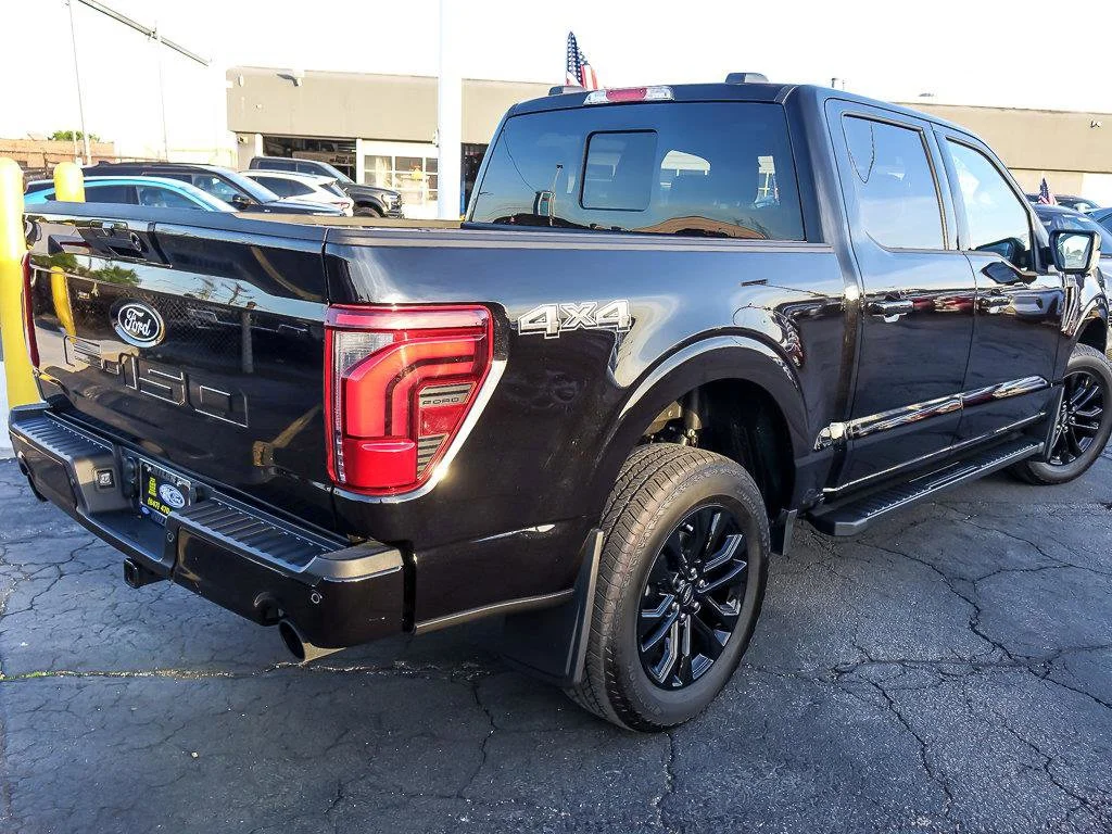 Used 2026 Agate Black Metallic Ford LARIAT image 9