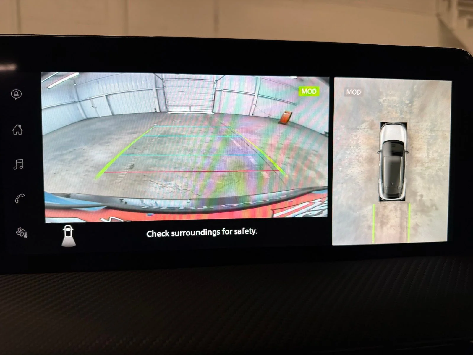 Used 2025 White Nissan SR image 11