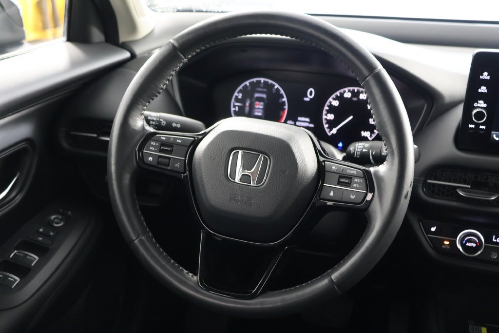 Used 2024 Crystal Black Pearl Honda EX-L image 10