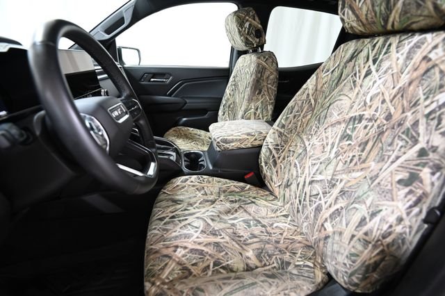Used 2024 White GMC Elevation image 8