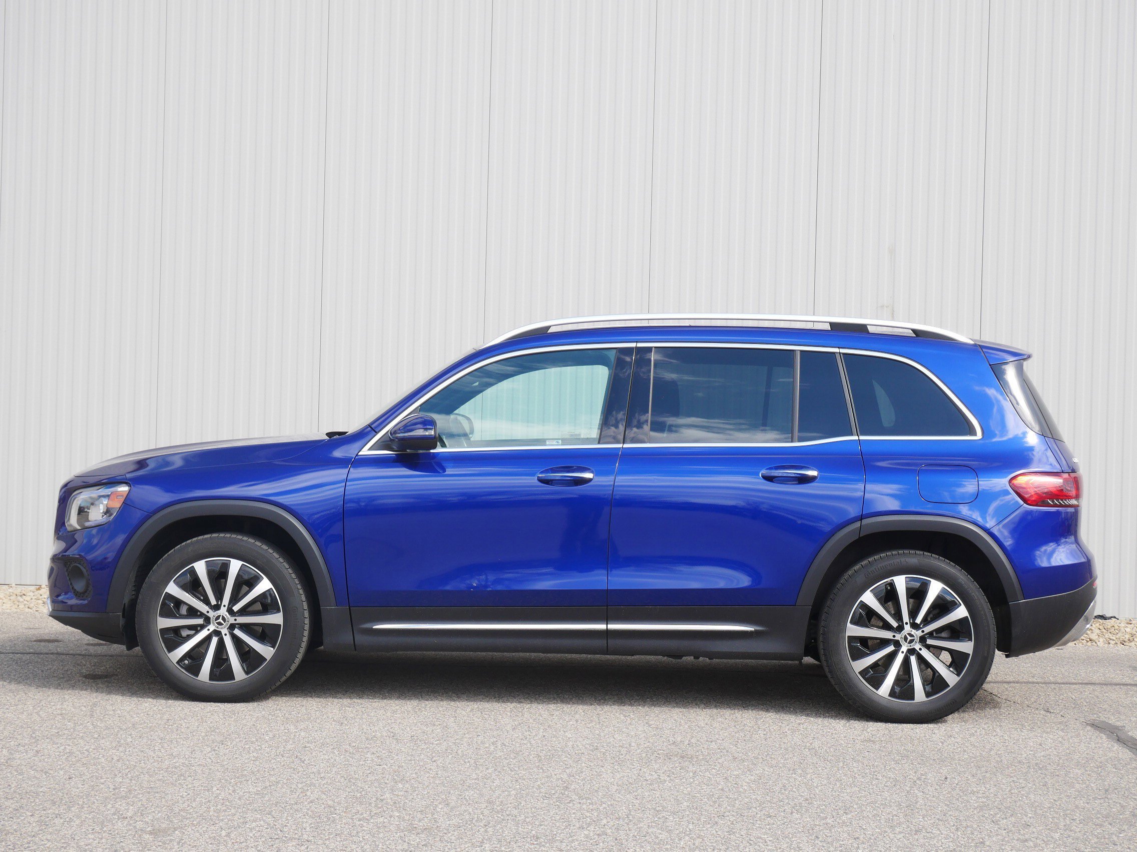 Used 2021 Mercedes-Benz GLB Base with VIN W1N4M4HB1MW123305 for sale in Hastings, Minnesota