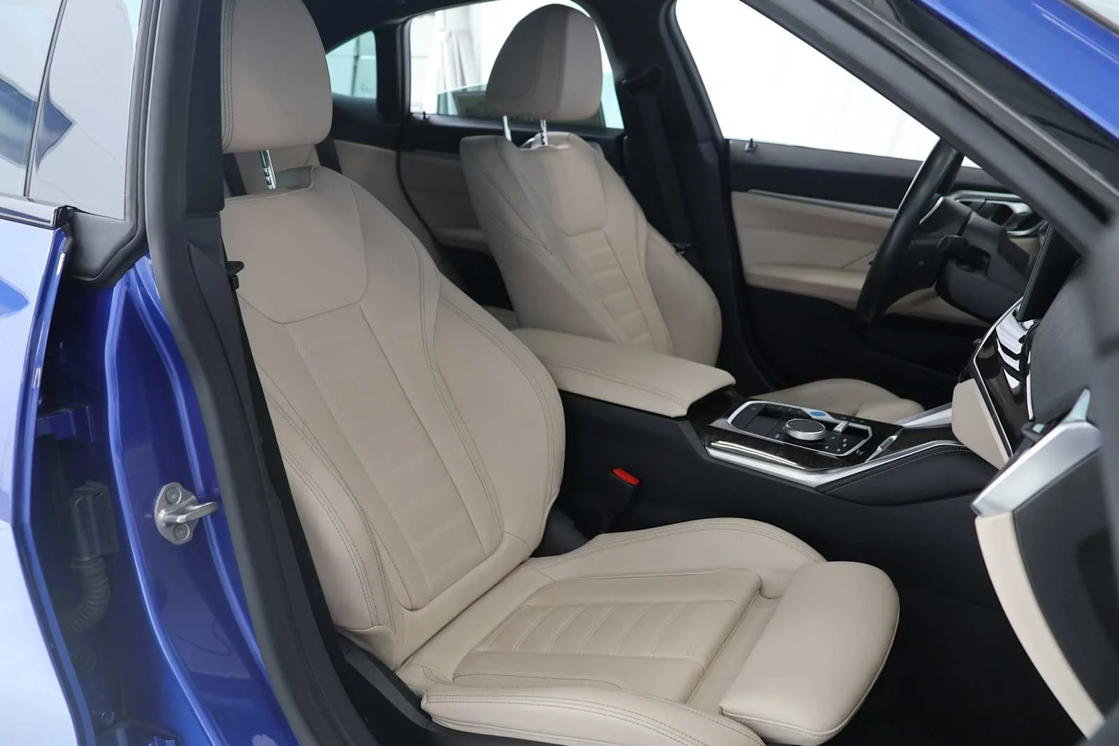 Certified Used 2023 Portimao Blue Metallic BMW eDrive40 image 12