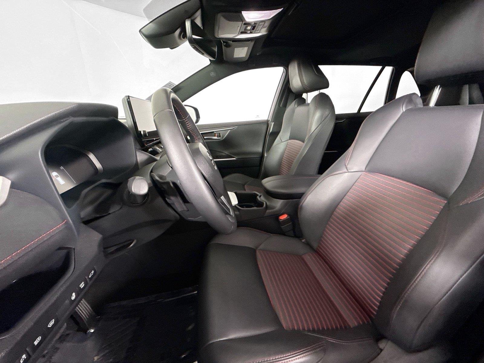 Used 2025 Blueprint w/Midnight Black Metallic Roof Toyota XSE image 3