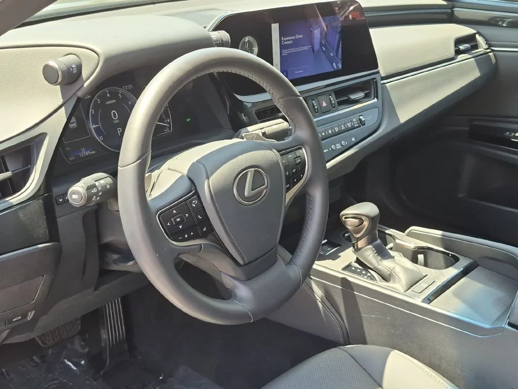 Used 2024 Black Lexus 350 image 12