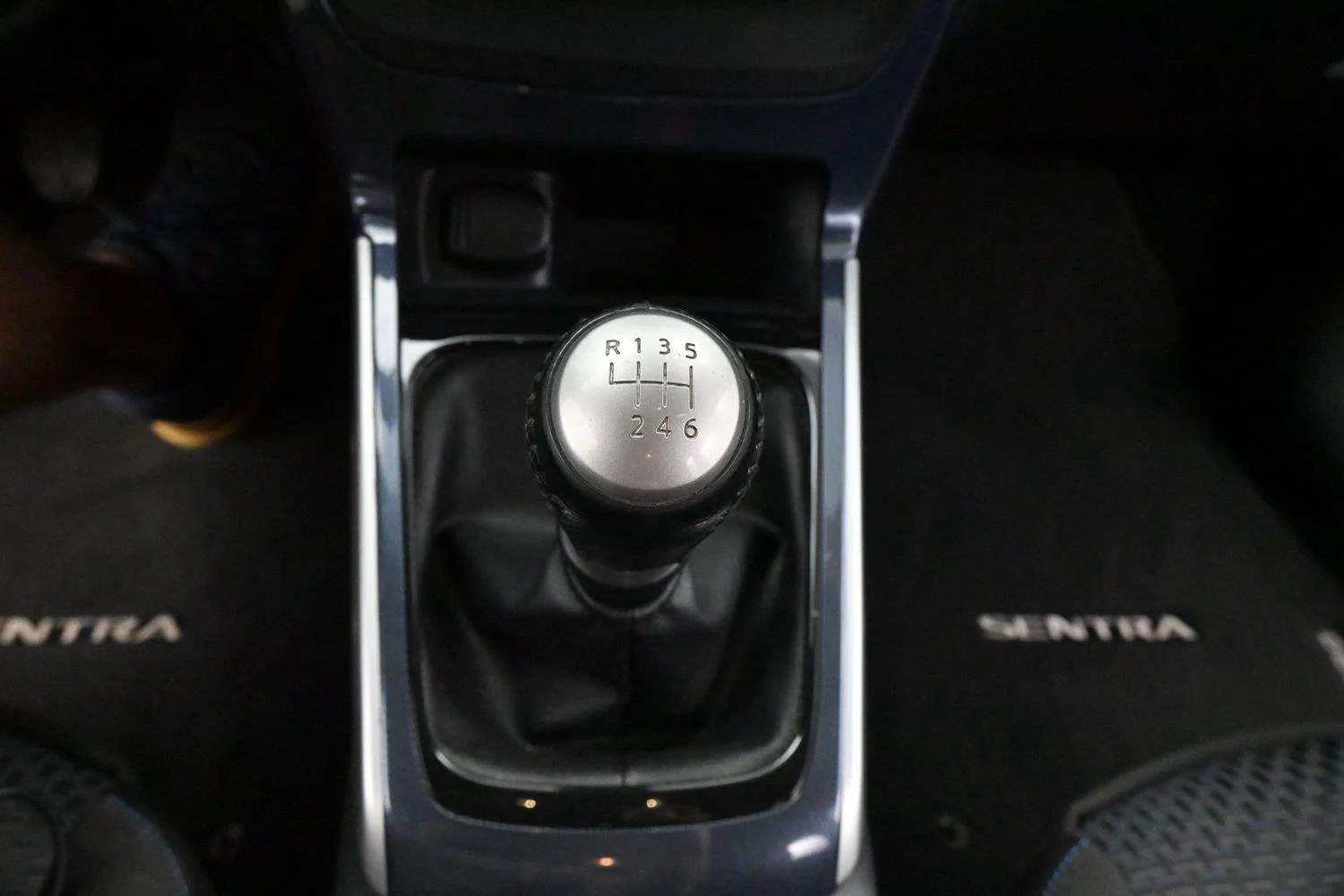 Used 2017 Brilliant Silver Nissan SR Turbo image 24