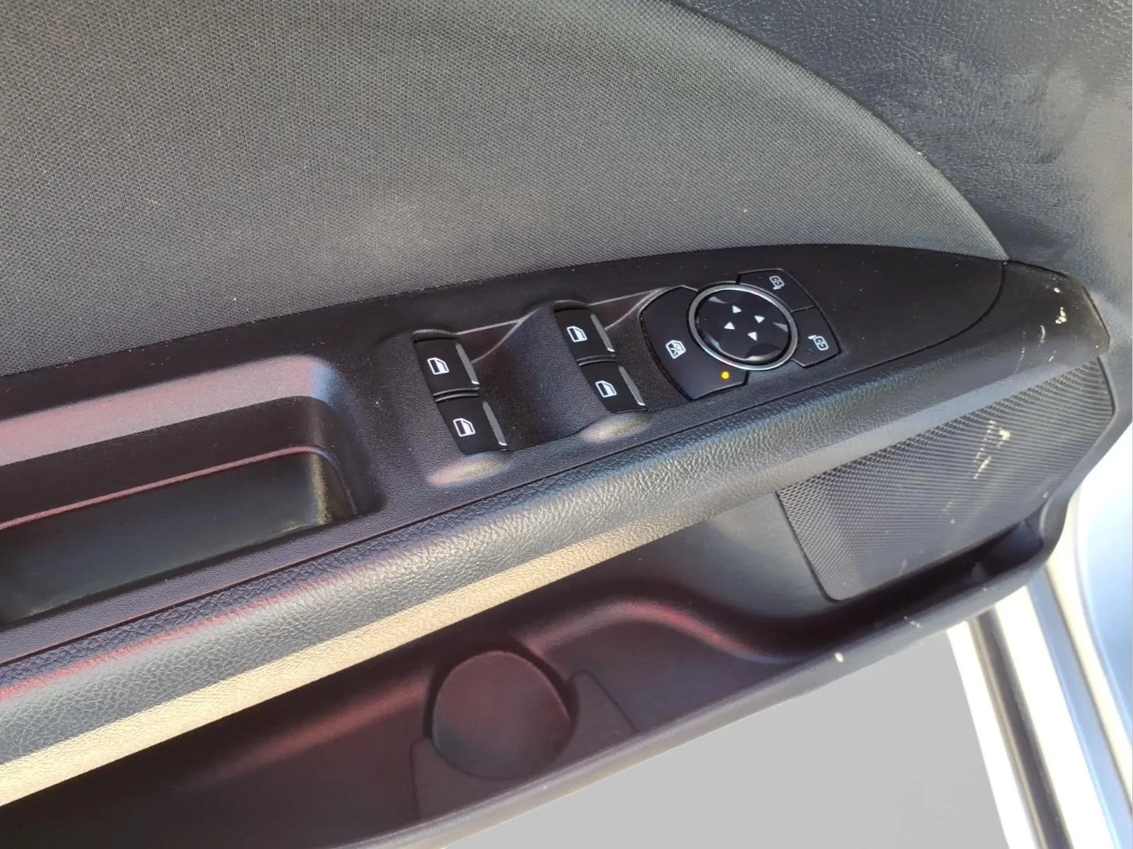 Used 2020 Silver Metallic Ford SE image 14