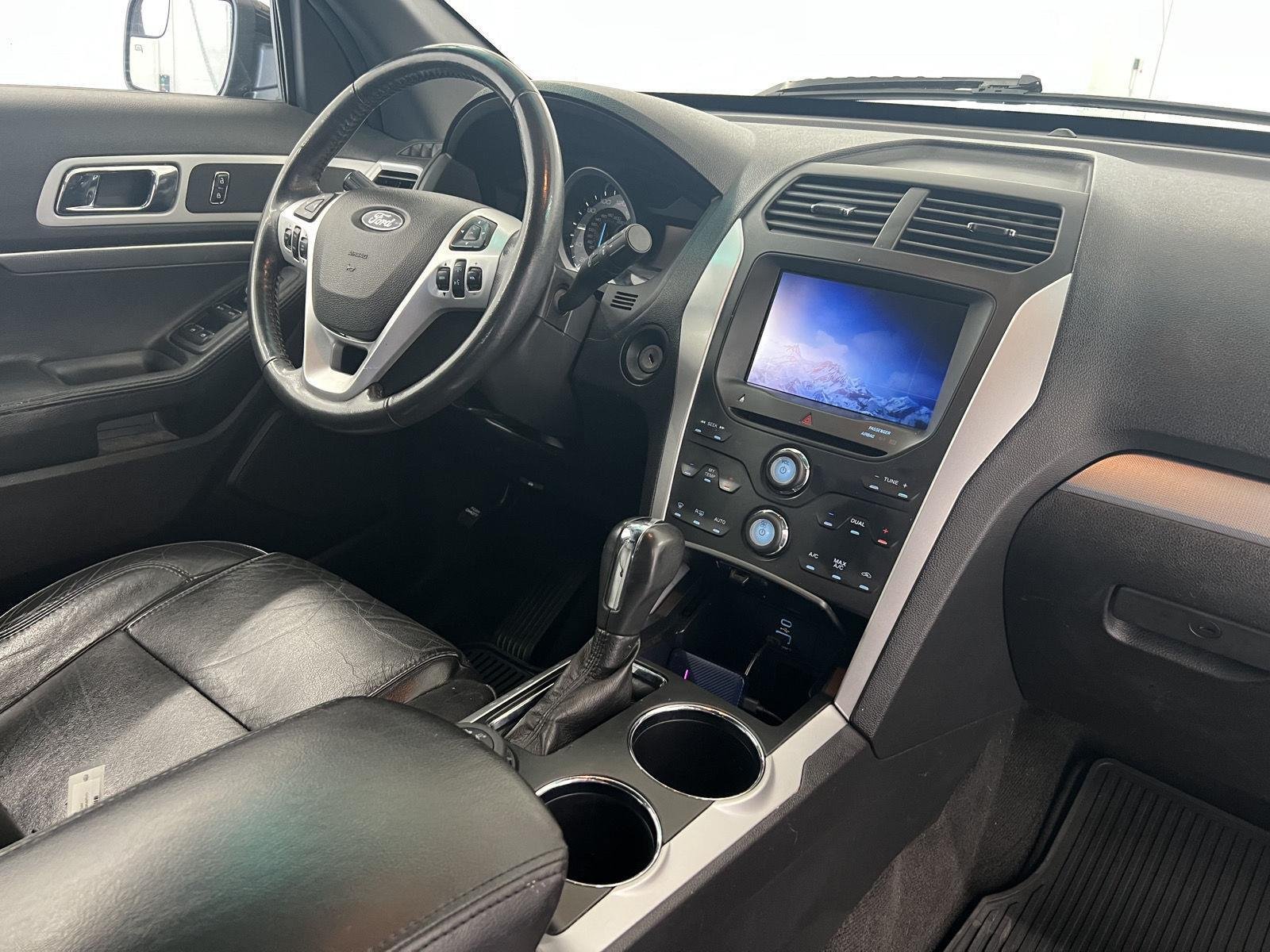2011 Ford Explorer XLT - Photo 28