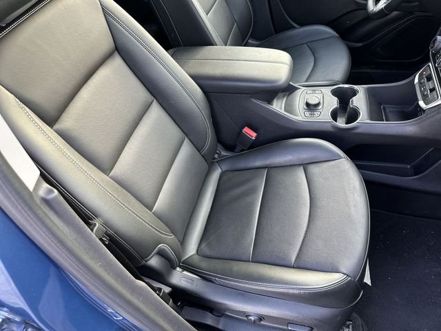 Used 2024 Blue GMC SLT image 26