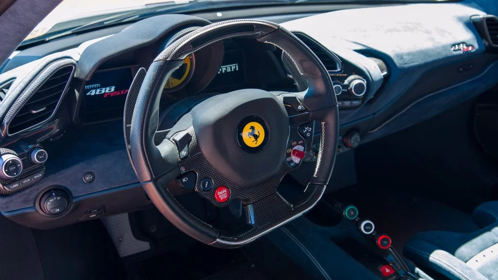 Used 2020 Argento Nurburgring Ferrari Base image 18