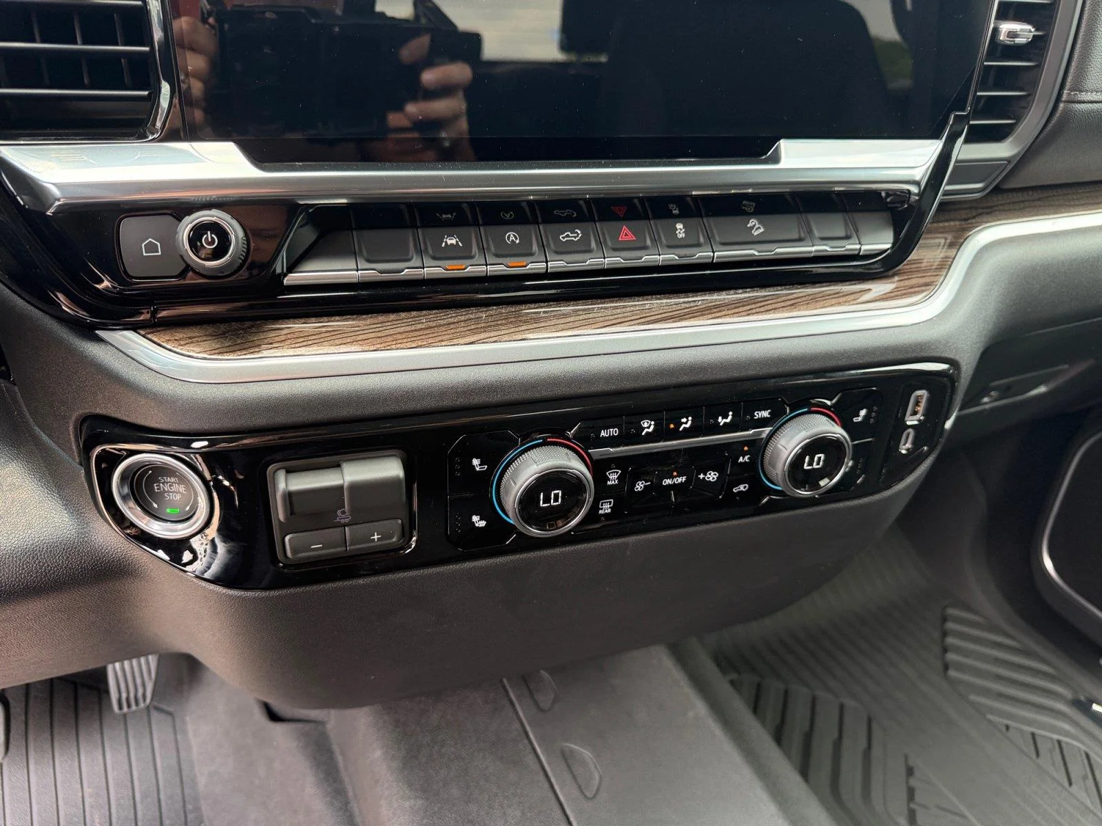 2026 Chevrolet Silverado 1500 LT - Photo 12