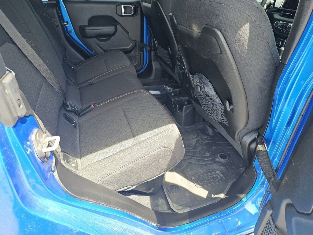 Used 2025 Hydro Blue Pearlcoat Jeep Mojave image 5