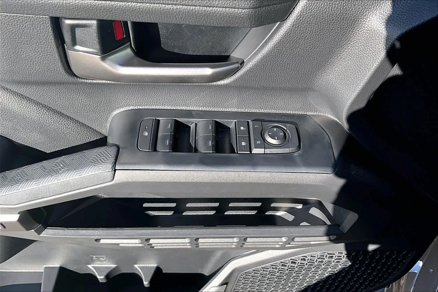 2026 Toyota Tacoma TRD Off Road - Photo 18