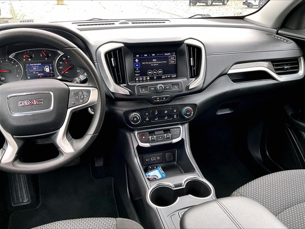 Used 2024 White GMC SLE image 18