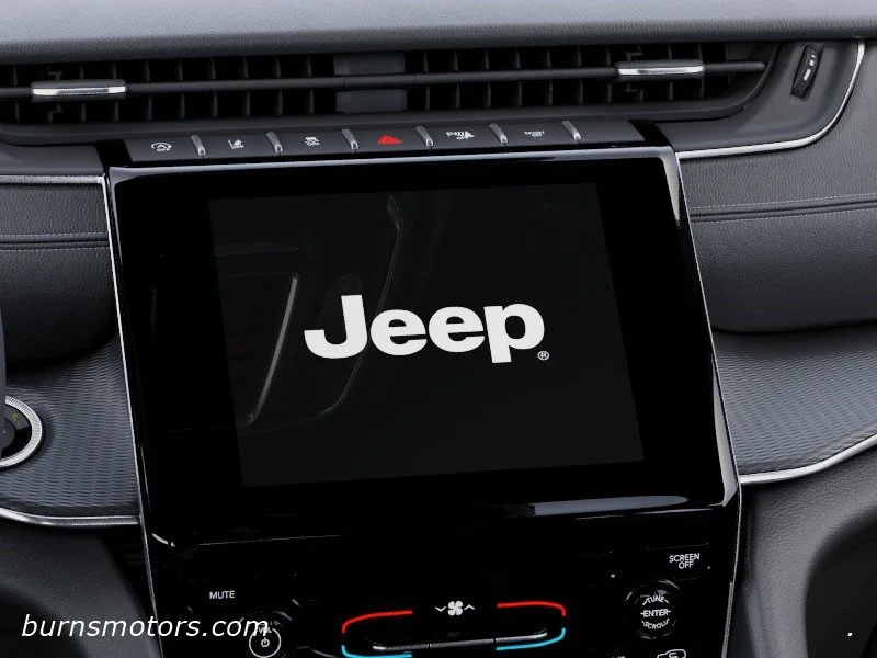 New 2026 Diamond Black Crystal Pearl-Coat Exterior Paint Jeep Laredo image 18