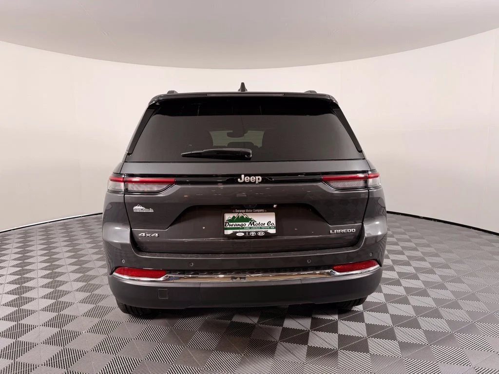 Used 2024 Gray Jeep Laredo X image 10