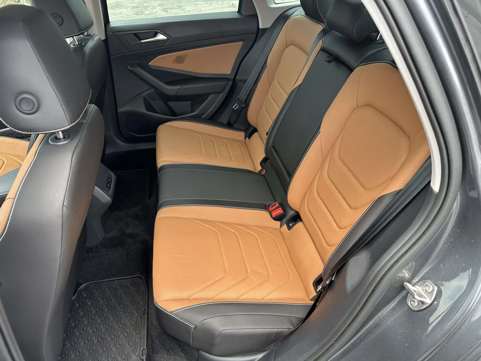 Certified Used 2024 Gray Volkswagen SEL image 9