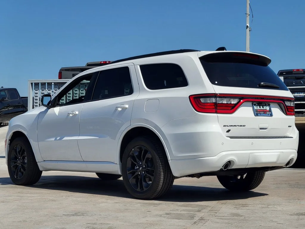 2026 Dodge Durango photo 2