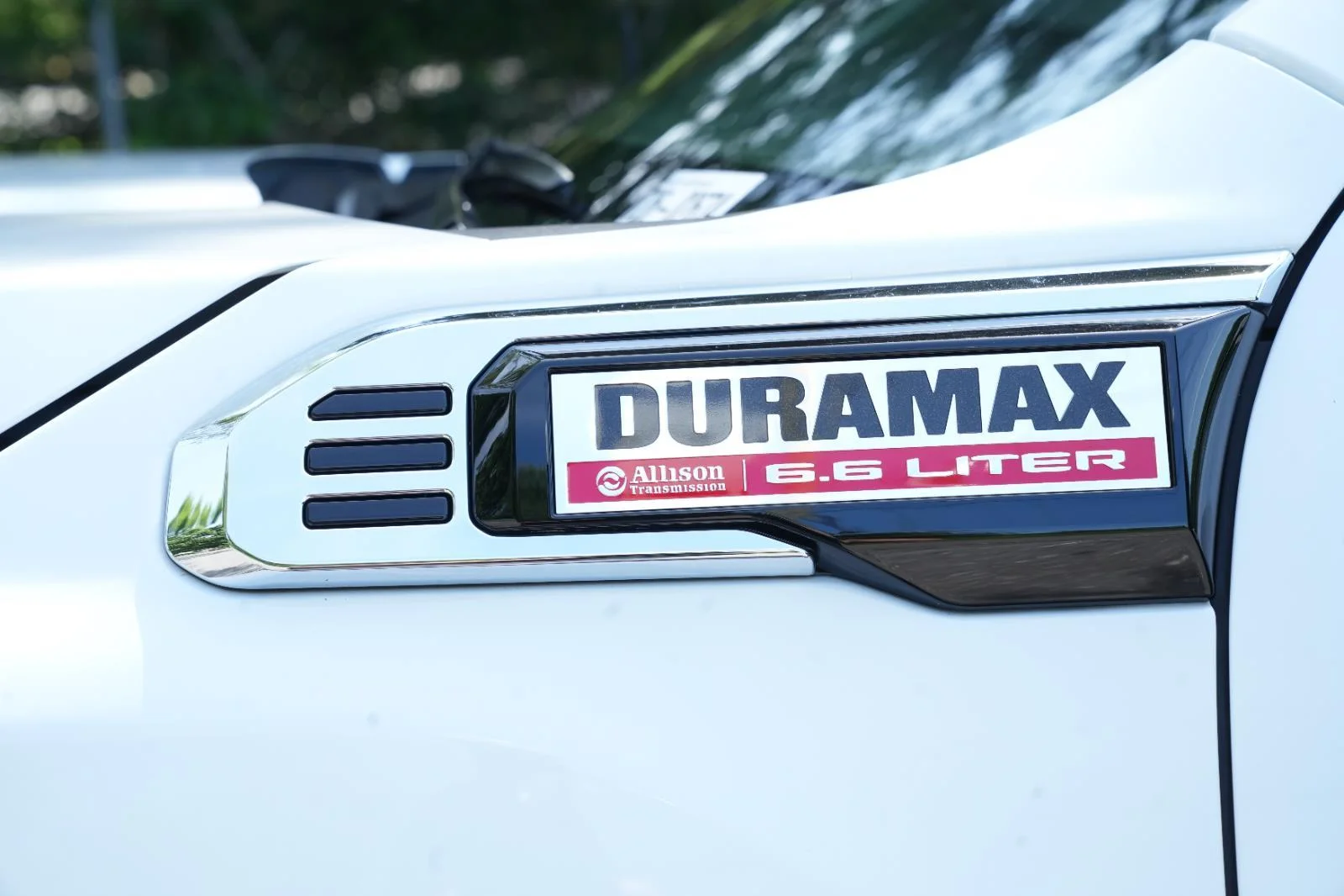 Used 2024 Summit White GMC Pro image 10