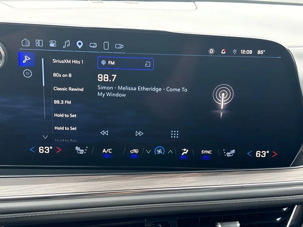 Used 2025 Beige Chevrolet Z71 image 9