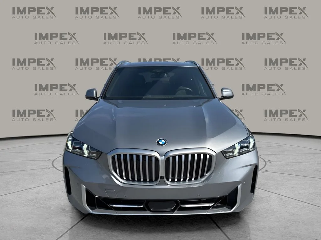 Used 2026 Gray BMW xDrive40i image 8