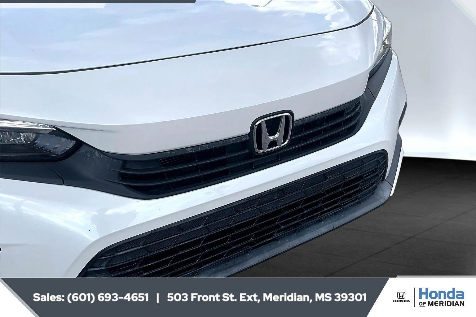 Used 2022 Platinum White Pearl Honda EX image 21