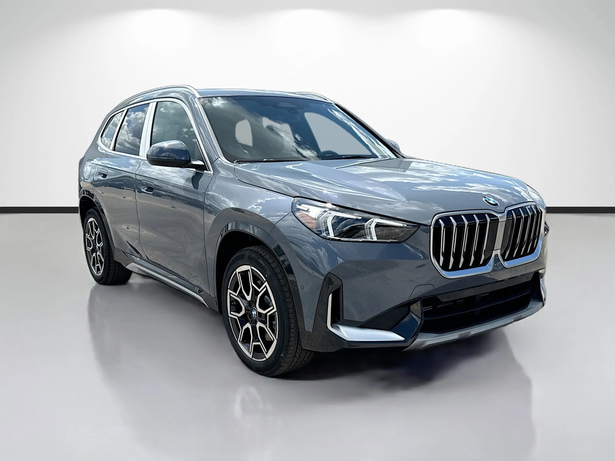 2026 BMW X1 xDrive28i's photo