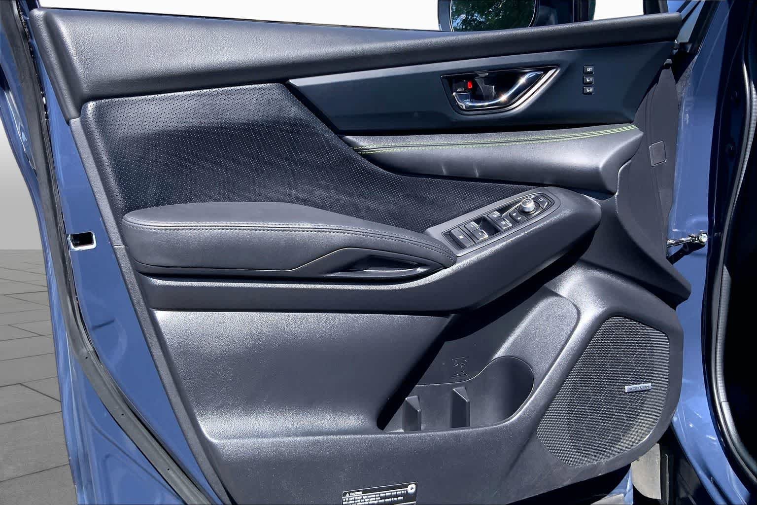 Used 2025 Cosmic Blue Pearl Subaru Onyx Edition Touring image 22