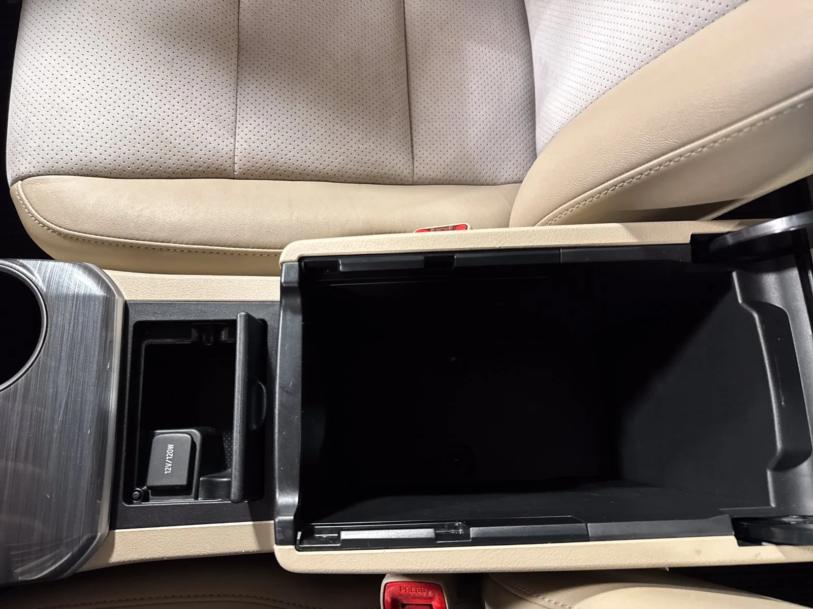 Used 2014 Cypress Pearl Toyota XLE image 20