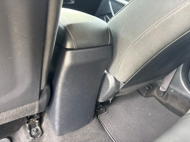Used 2020 Black Kia S image 32